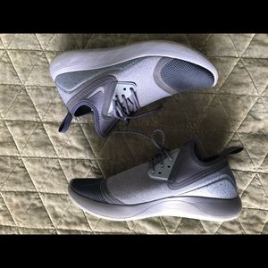 Nike Lunar Charge sneakers